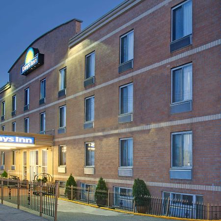 Days Inn by Wyndham Jamaica / JFK Airport New York Bagian luar foto