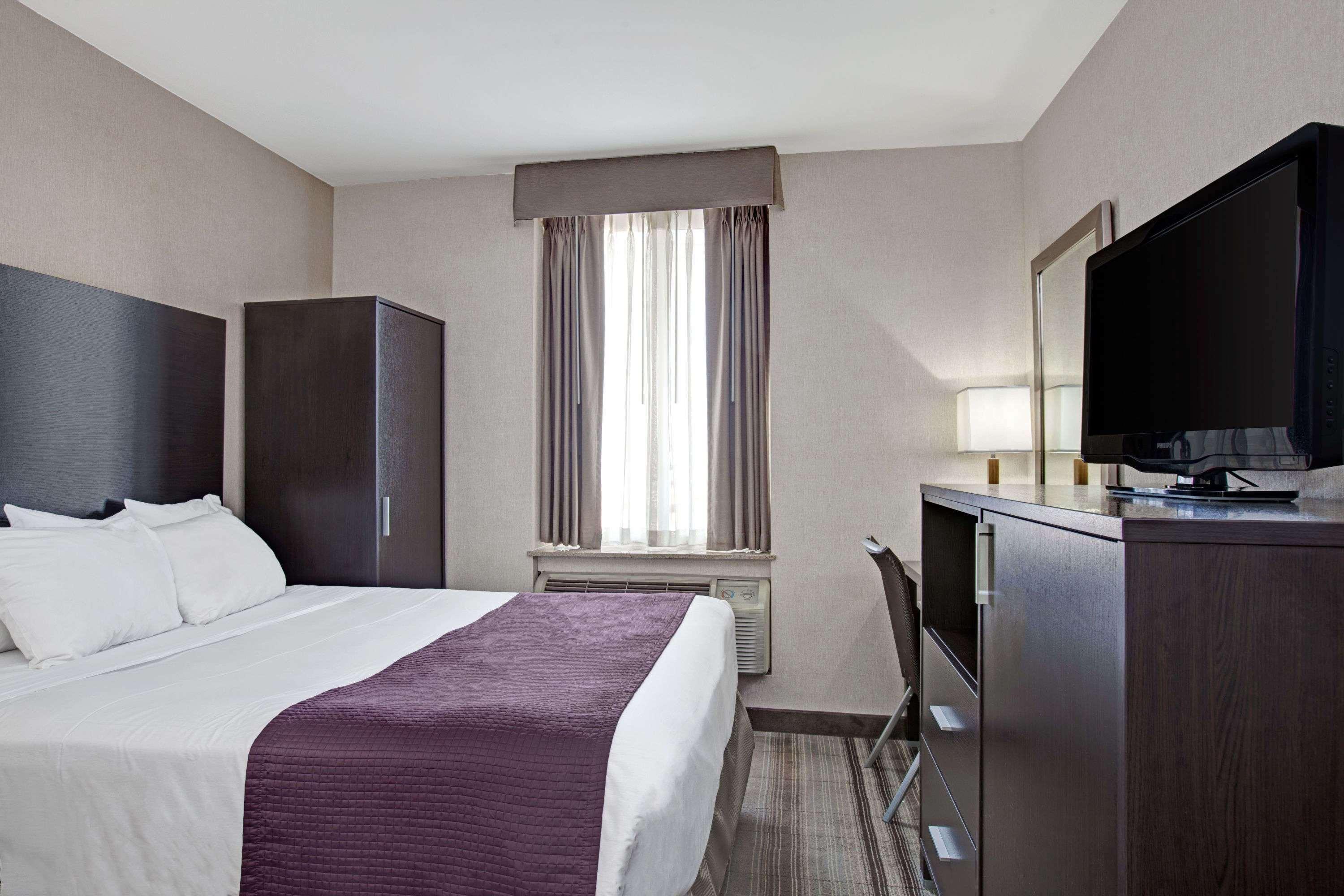 Days Inn by Wyndham Jamaica / JFK Airport New York Bagian luar foto