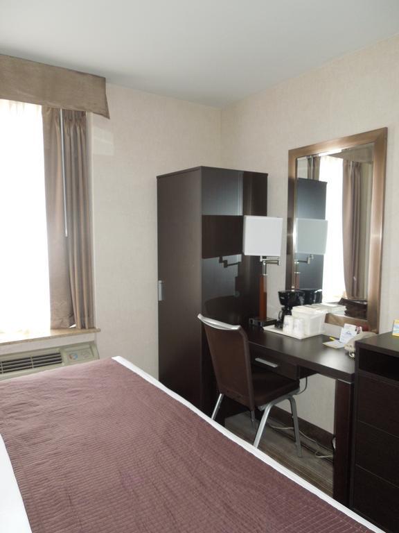Days Inn by Wyndham Jamaica / JFK Airport New York Bagian luar foto